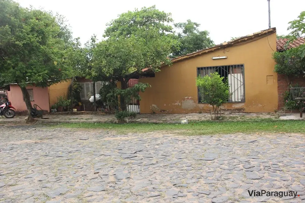 Casa en venta en Mbocayaty, Asunción, 360 m²