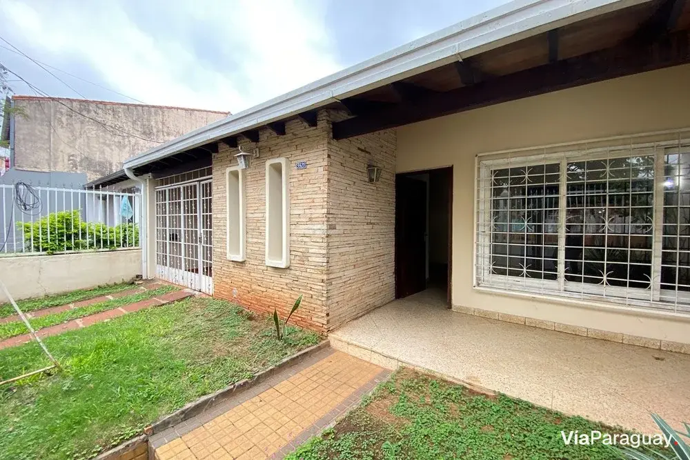 Casa à venda em Mburicaó, Assunção
