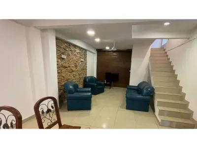 Casa en venta en Mburucuyá con 3 viviendas independientes