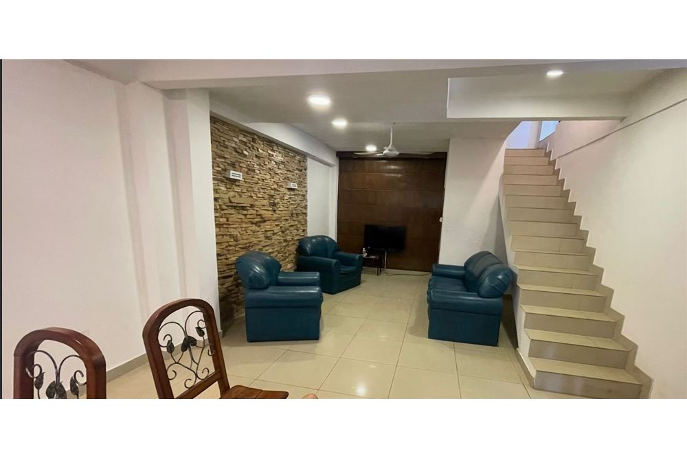 House for sale in Mburucuyá with 3 independent units