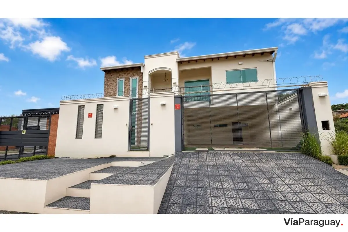 Casa en venta en Miraflores, San Lorenzo