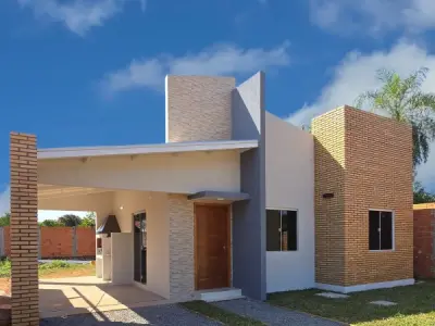 Casa en venta en Mora Cué, Luque