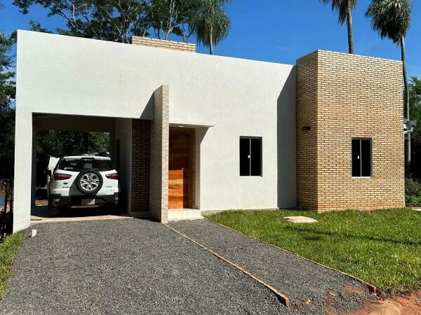 Casa en venta en Mora Cué, Luque