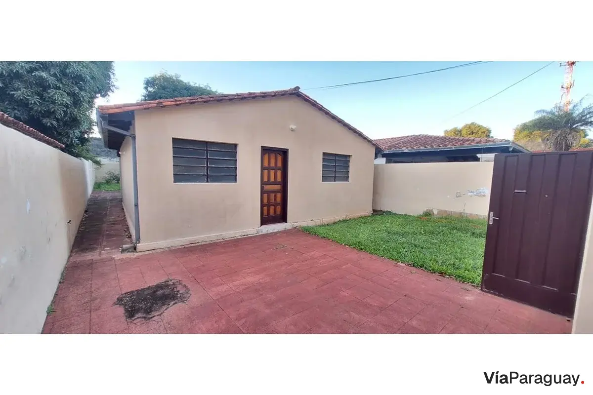 Casa en venta en Mora Kue, Luque