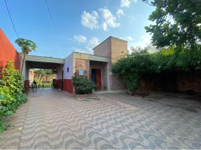 Casa en venta en Mora Kue, Luque