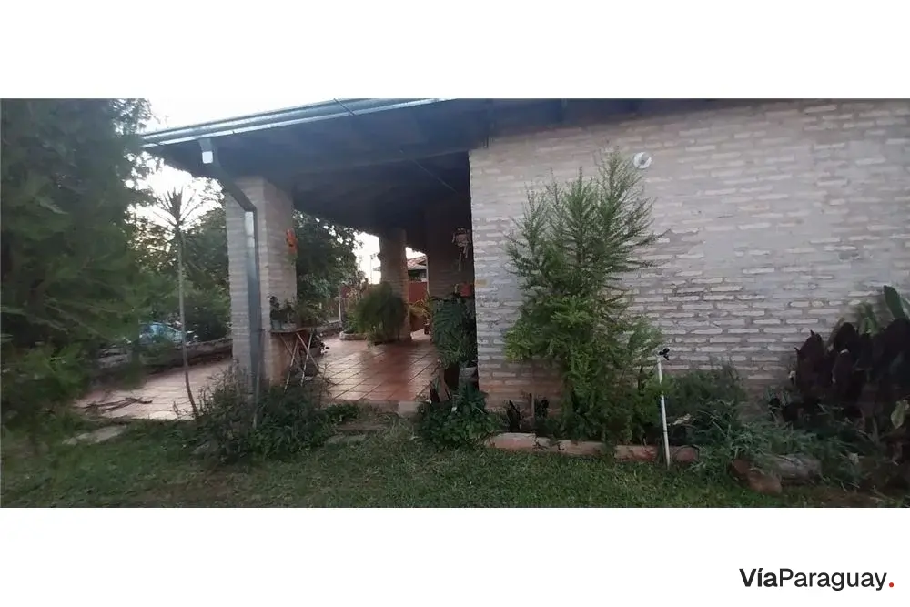 Casa à venda em Ñemby, bairro Cañadita, com 4 dormitórios