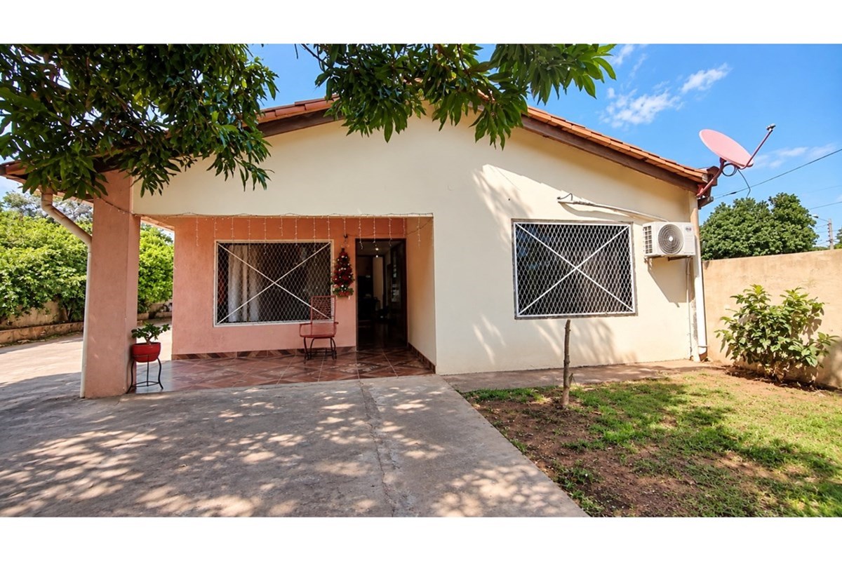 Casa en venta en Ñemby, Barrio San Carlos