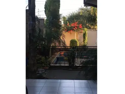House for sale in Ñemby with 4 bedrooms and pool