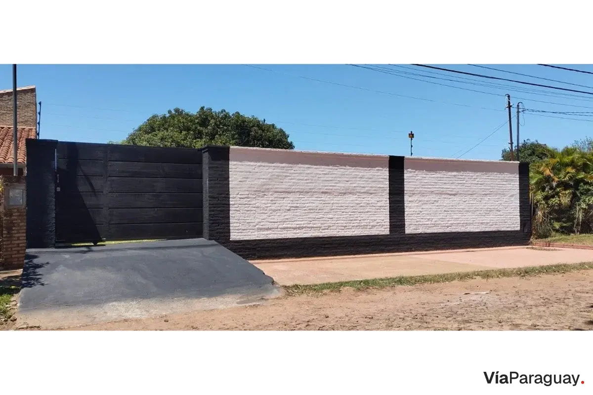 Casa à venda em Ñemby com jardim e quincho