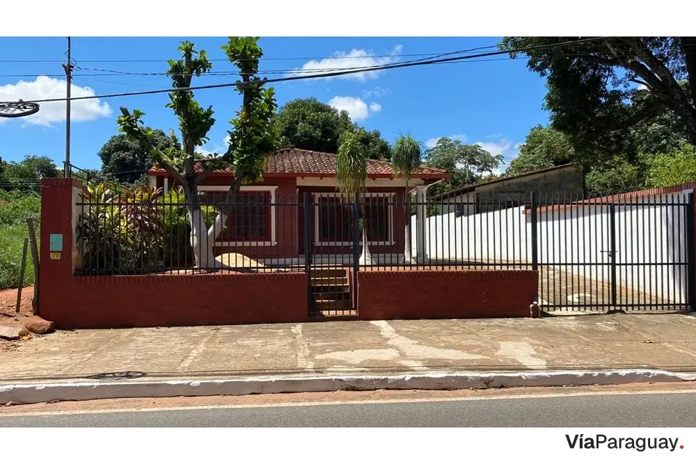Casa en venta en Ñemby, Pai Ñu, uso comercial o mixto