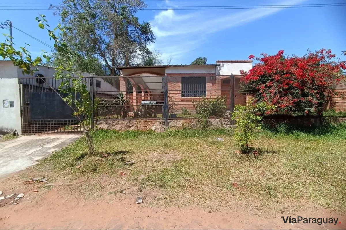 House for sale in Ñemby Rincón, corner lot