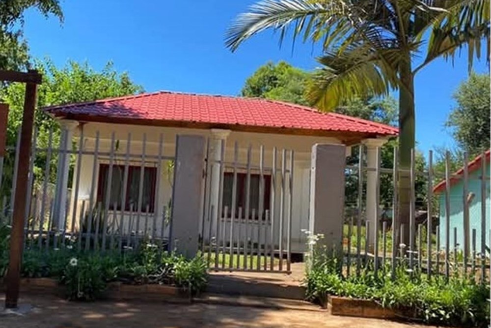 Casa à venda em Nueva Alborada, Itapúa