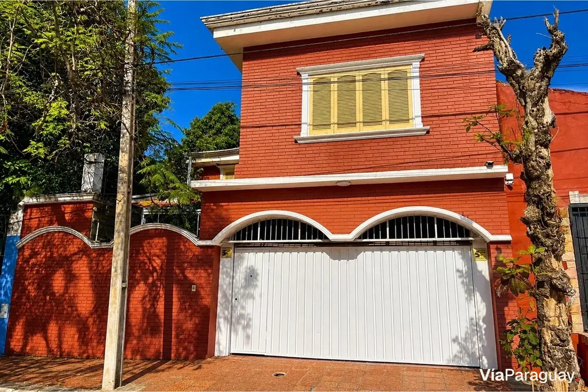 Casa en venta en Obrero, Asunción, con 5 dormitorios