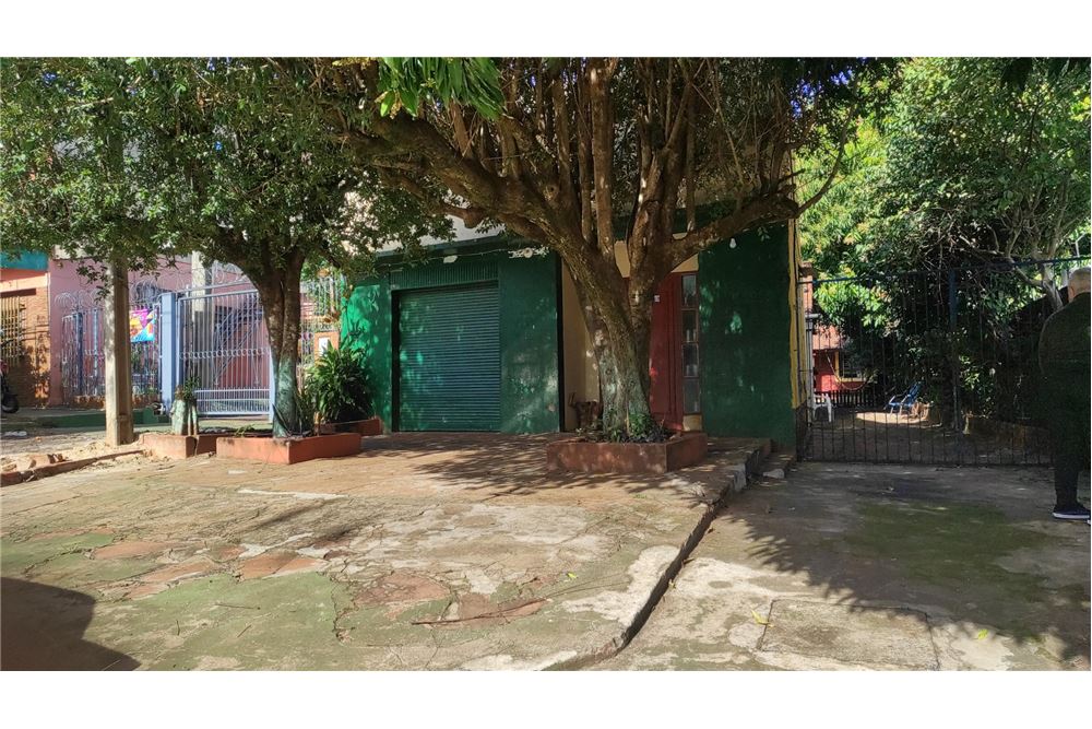 Casa à venda em Padre Bolik, Encarnación