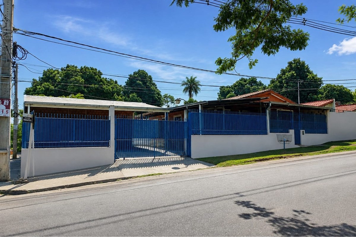 House for sale in Pa'i Ñu, Ñemby, with 5 bedrooms
