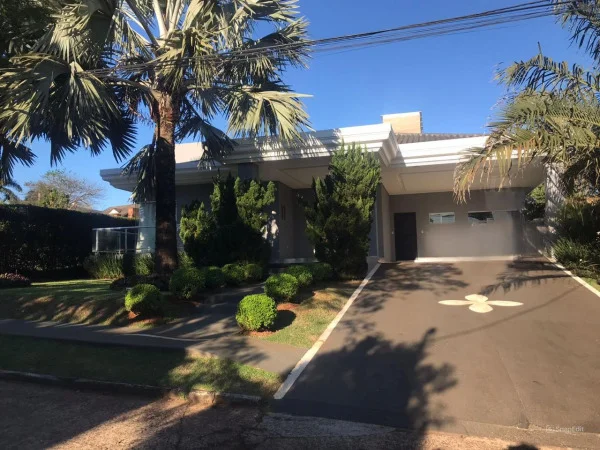 Casa à venda no Paraná Country Club, Hernandarias