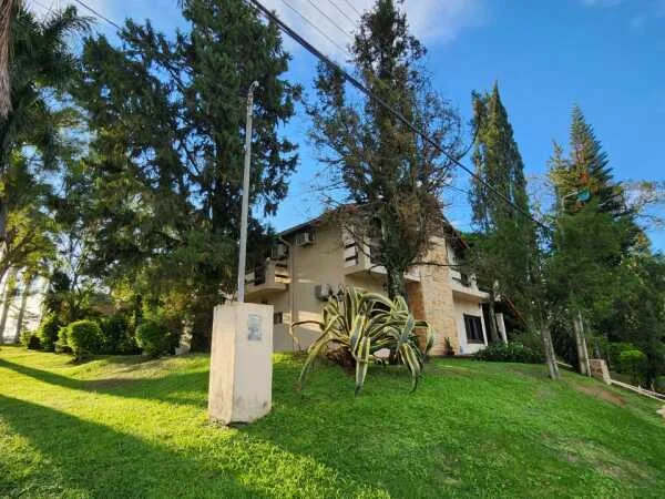 Casa en venta en Paraná Country Club, Hernandarias