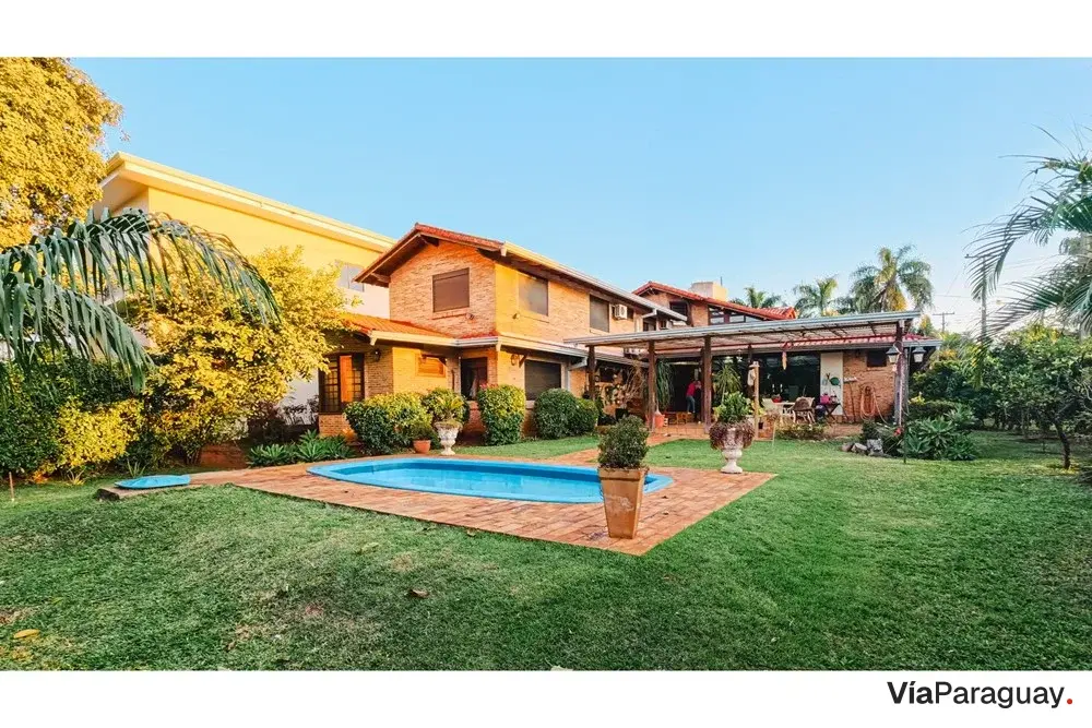 Casa à venda no Paraná Country Club, Hernandarias