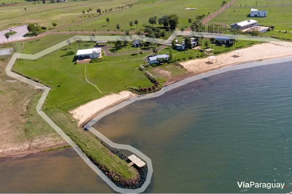 Casa à venda no Paraqvaria Aero y Marina Club, Coronel Bogado