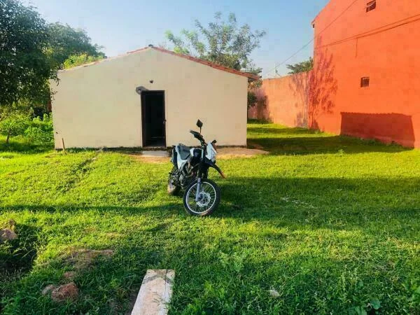 Casa à venda em Piquete Cué, Limpio