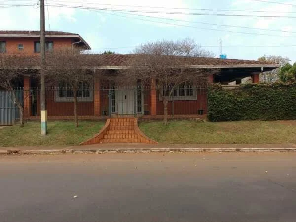 Casa en venta en Presidente Franco, Alto Paraná