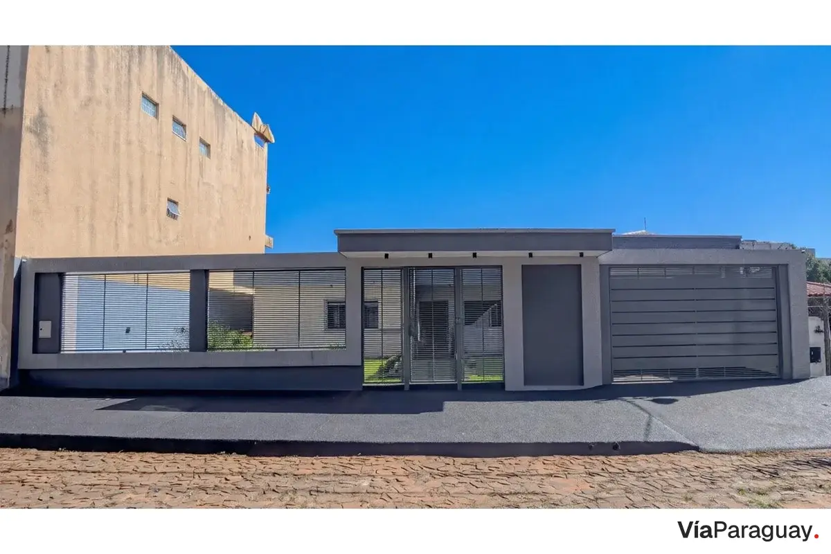 Casa en venta en Presidente Franco, Alto Paraná