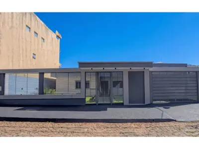 Casa en venta en Presidente Franco, Alto Paraná