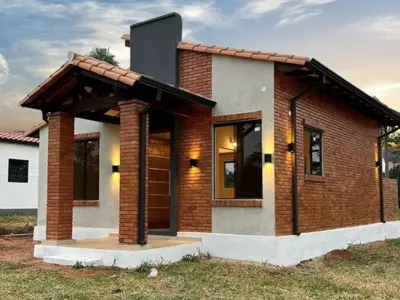 House for sale in Presidente Franco, Km 6 Monday