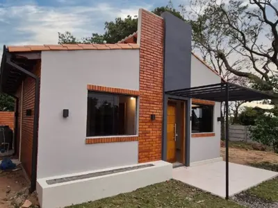 House for sale in Presidente Franco, Km 6 Monday