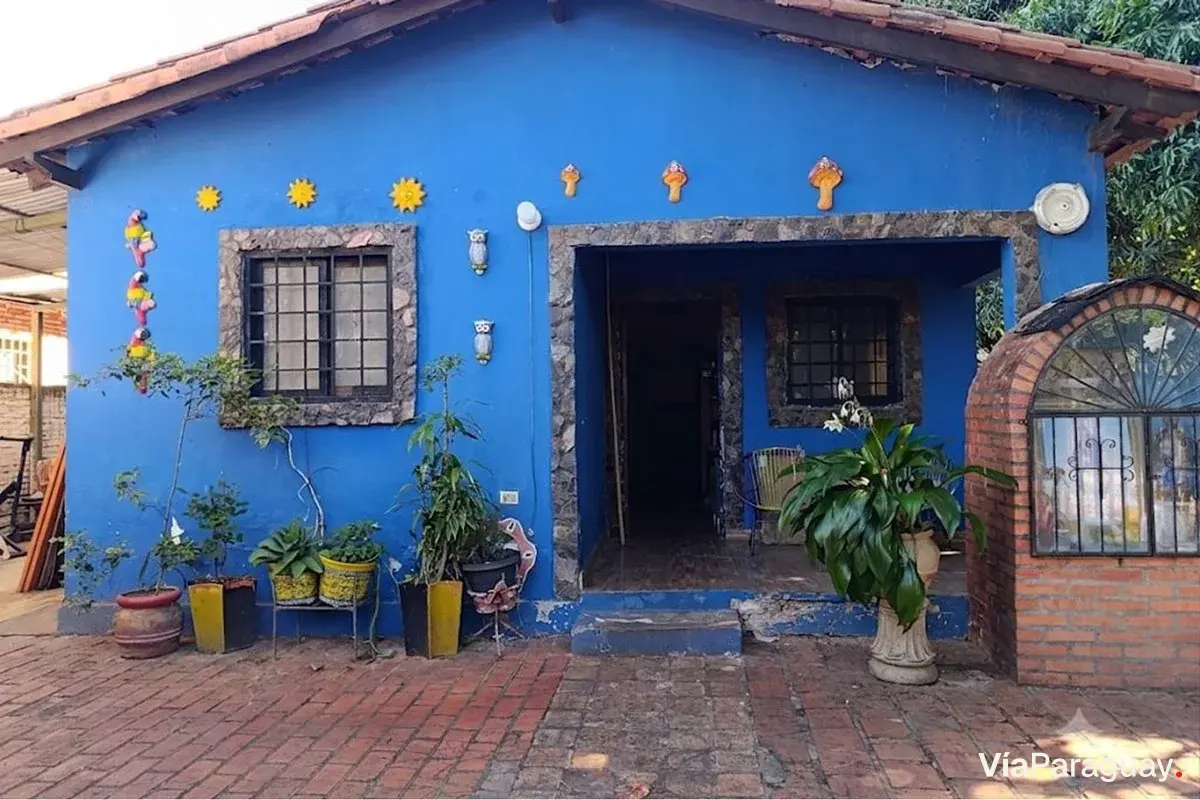 Casa à venda em Salinas, Ñemby, com 4 dormitórios