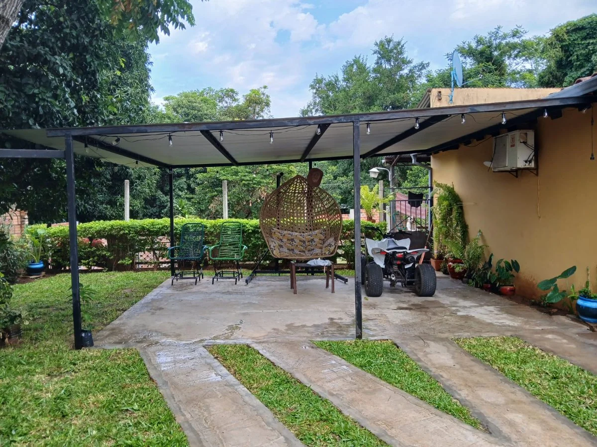 Casa à venda em San Bernardino, Bairro Santa Rosa