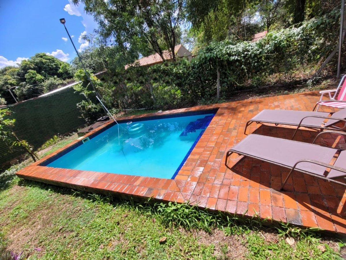 Casa à venda em San Bernardino com piscina, zona central