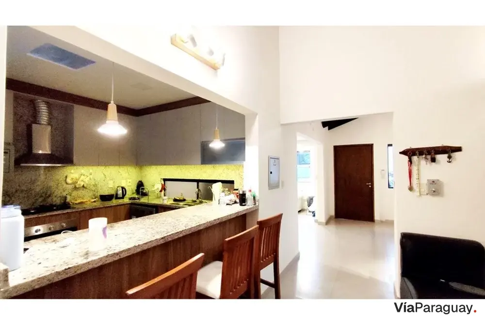 Casa en venta en San Cristóbal, Asunción