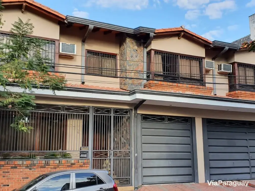 Casa à venda em San Felipe, Assunção