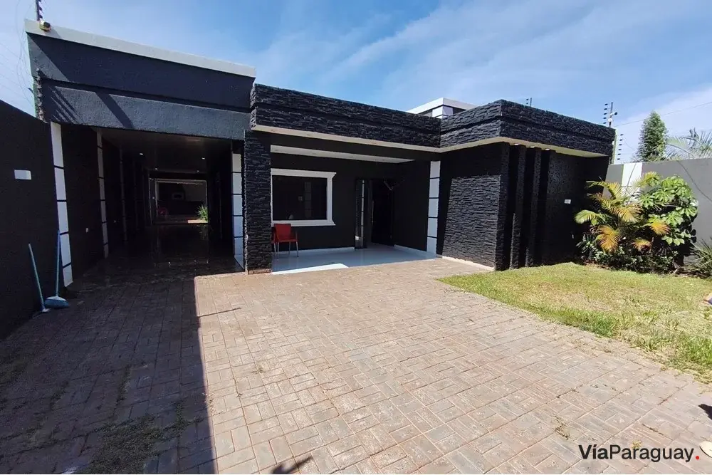 Casa à venda em San Juan, Ciudad del Este