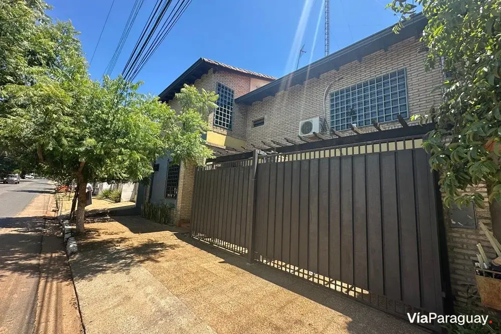 Casa en venta en San Lorenzo, Barcequillo, con 6 dormitorios
