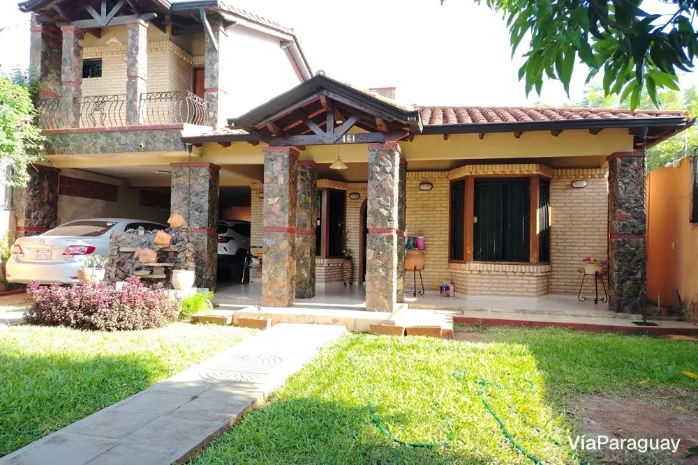 Casa en venta en San Lorenzo, barrio Florida
