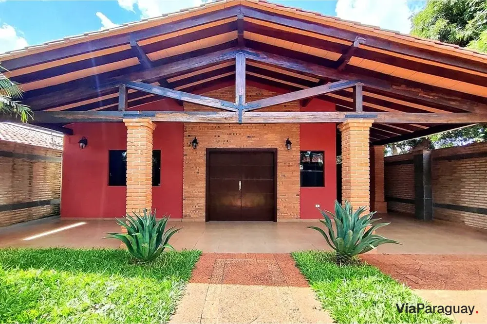 Casa en venta en San Lorenzo, barrio Mariángela