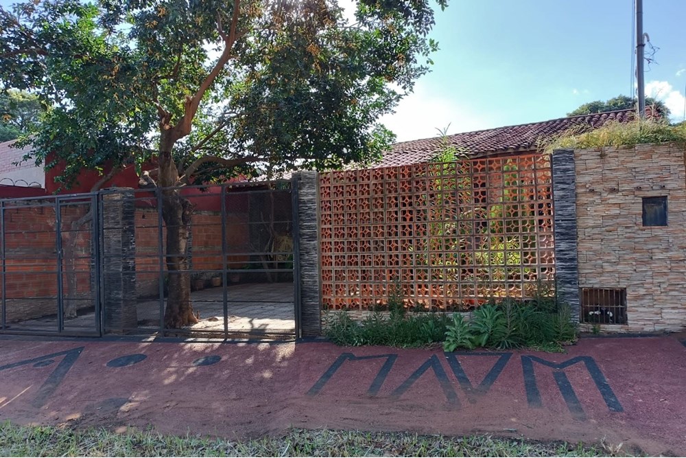 House for sale in San Lorenzo, Villa Industrial