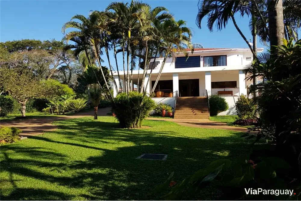Casa en venta en San Lorenzo, zona UNA