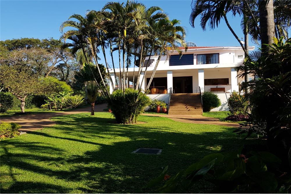 House for sale in San Lorenzo, UNA area