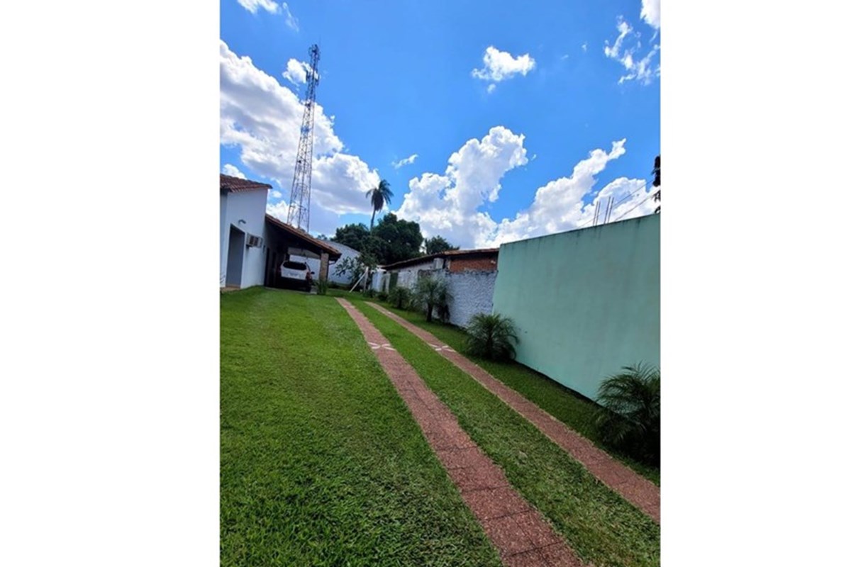 House for sale in San Luis, San Lorenzo, with garden and quincho