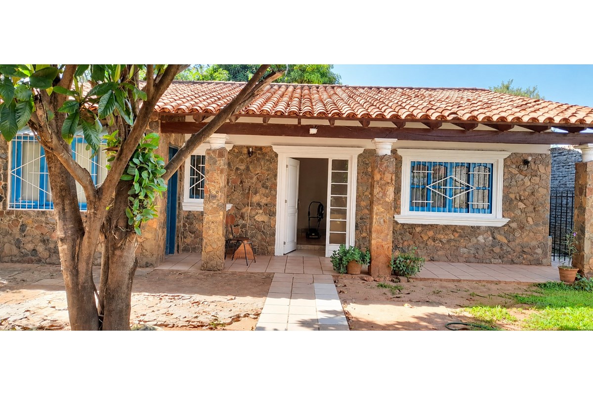 Casa en venta en San Miguel, San Lorenzo, 3 dormitorios