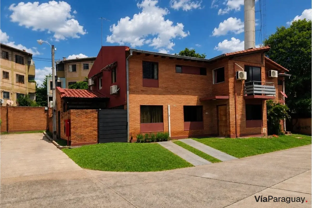 Casa en venta en San Miguel, San Lorenzo, con 6 dormitorios