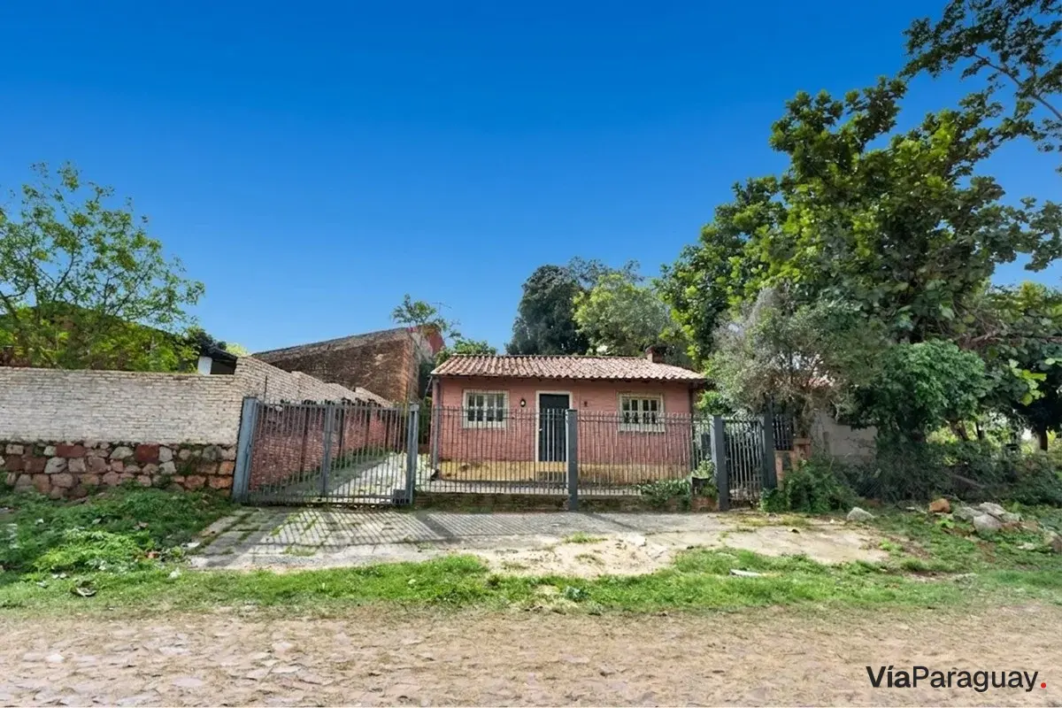 Casa à venda em San Roque Gonzales, Lambaré