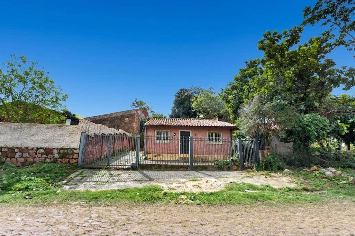 Casa à venda em San Roque Gonzales, Lambaré