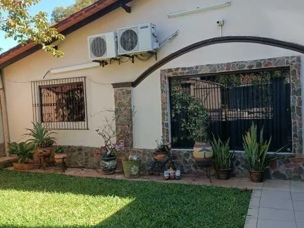 Casa en venta en San Roque González, Lambaré