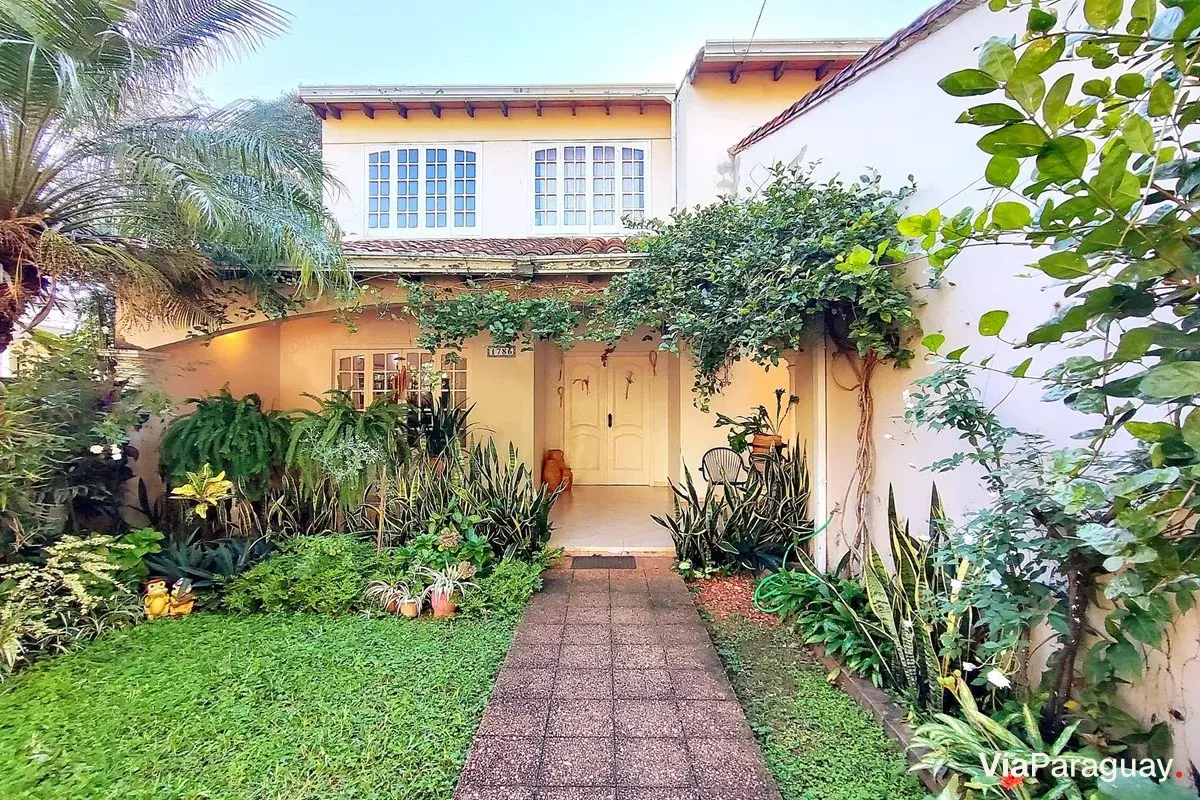 Casa en venta en San Vicente, Asunción