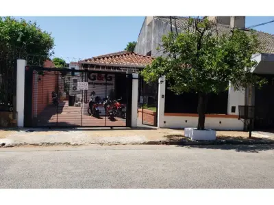 Casa en venta en San Vicente, Asunción