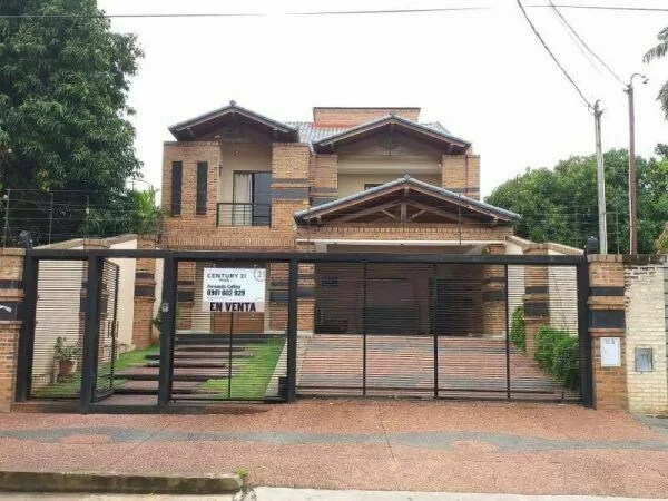 Casa à venda em San Vicente, Assunção — 3 quartos em suíte com piscina